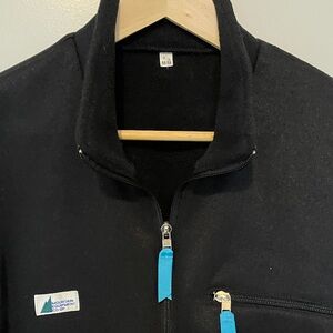 MEC Fleece Black and Teal Quarter-Zip Pullover
